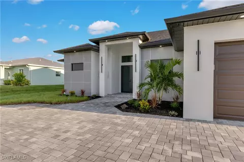 825 Embers Pkwy W, Cape Coral, FL 33993