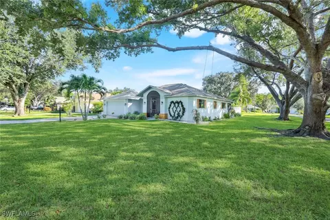 19243 Cypress View Dr, Fort Myers, FL 33967