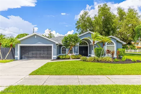 1643 Oakley Ave, Fort Myers, FL 33901