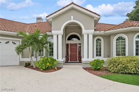 812 Hamilton Ave, Lehigh Acres, FL 33972