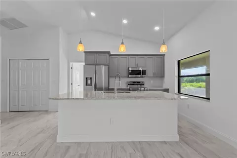 7655 16th Pl, Labelle, FL 33935 photo 9