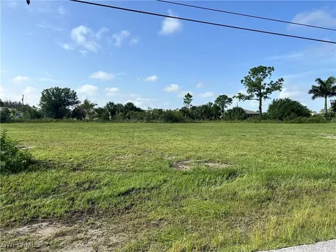 1104 NE 32nd Ln, Cape Coral, FL 33909