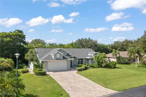 9739 Spring Ridge Cir, Estero, FL 33928 photo 2