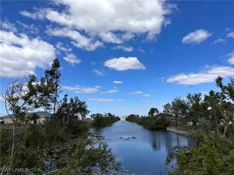 109 NE 12th Ln, Cape Coral, FL 33909