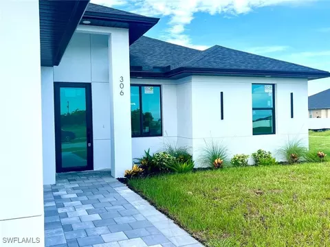 306 Kismet Pkwy W, Cape Coral, FL 33993