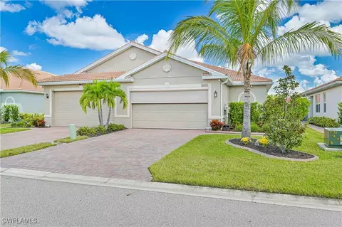 4153 Bloomfield St, Fort Myers, FL 33916