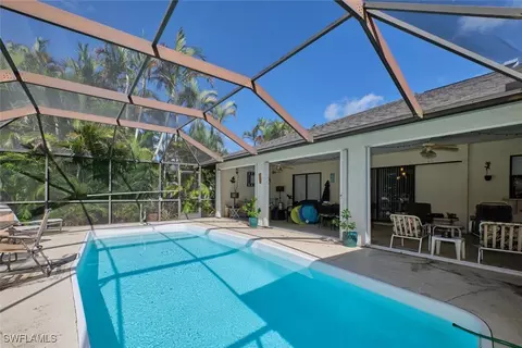 120 SW 28th Ter, Cape Coral, FL 33914