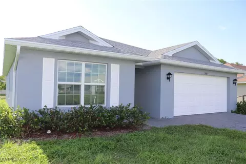2924 NE 4th Pl, Cape Coral, FL 33909