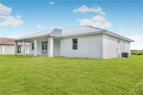 7026 Berwick Cir, Labelle, FL 33935 photo 36