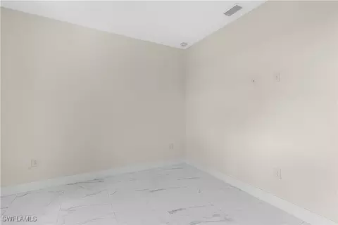7026 Berwick Cir, Labelle, FL 33935 photo 20