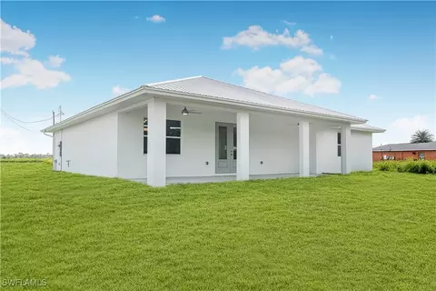 7026 Berwick Cir, Labelle, FL 33935 photo 35