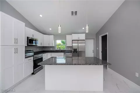 9028 N Largo Ct, Labelle, FL 33935 photo 24