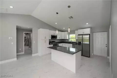 9028 N Largo Ct, Labelle, FL 33935 photo 19