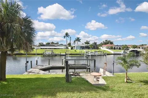 1220 SE 32nd St, Cape Coral, FL 33904