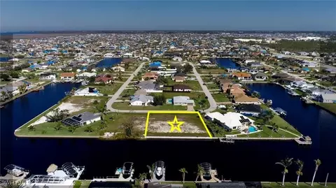 2542 SW 40th Ter, Cape Coral, FL 33914
