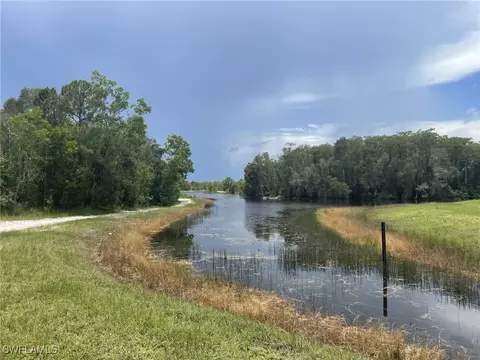 720 Bennington Dr, Lehigh Acres, FL 33974