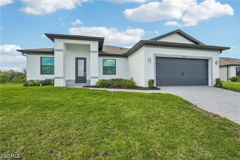 939 Admiral Bull Halsey Ave, Labelle, FL 33935