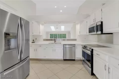 2221 Royal Ln, Naples, FL 34112