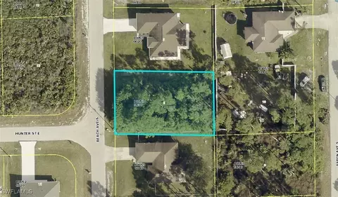 571 Beach Ave S, Lehigh Acres, FL 33974
