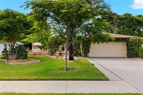 230 Dent Dr, Naples, FL 34112 photo 2
