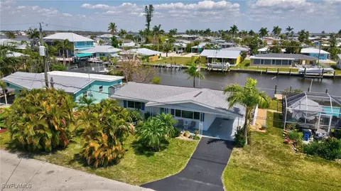 2685 Clyde St, Matlacha, FL 33993