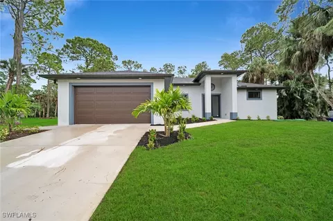 206 Lake Ave, Lehigh Acres, FL 33936