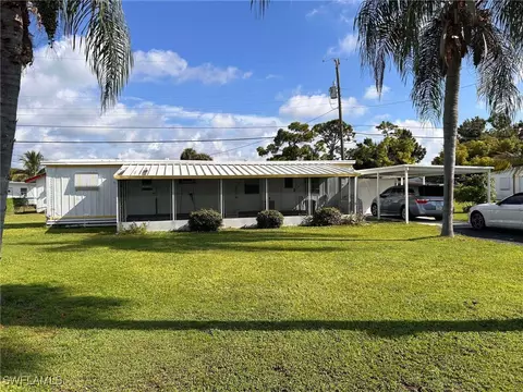 168 Lamplighter Ln, North Fort Myers, FL 33917