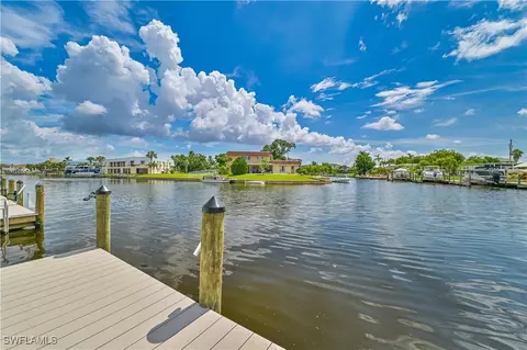 632 Victoria Dr #104, Cape Coral, FL 33904
