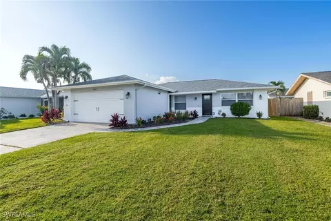 9843 Owlclover St, Fort Myers, FL 33919