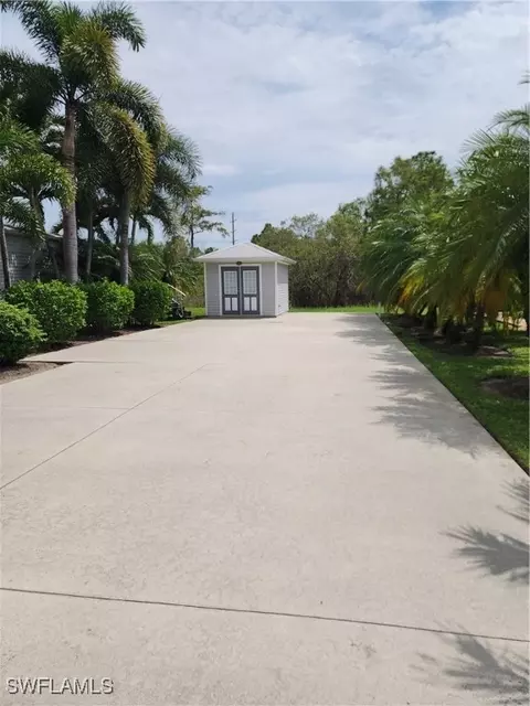 5926 Burrwood Ct SE, Fort Myers, FL 33905