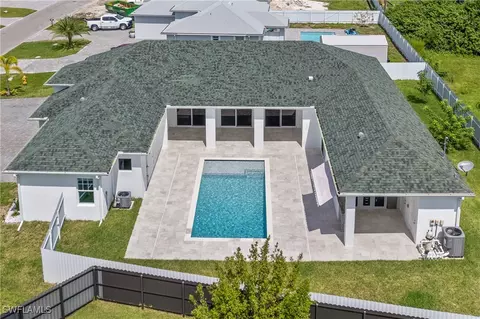 111 NW 2nd Ave, Cape Coral, FL 33993