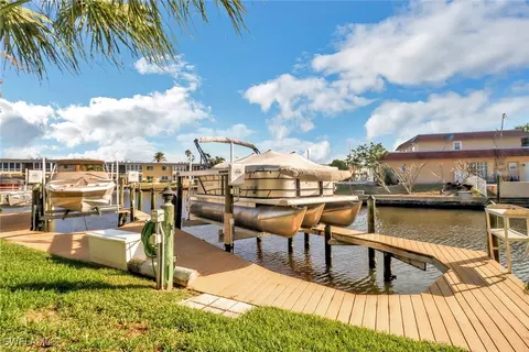 5111 Santa Rosa Ct #2D, Cape Coral, FL 33904