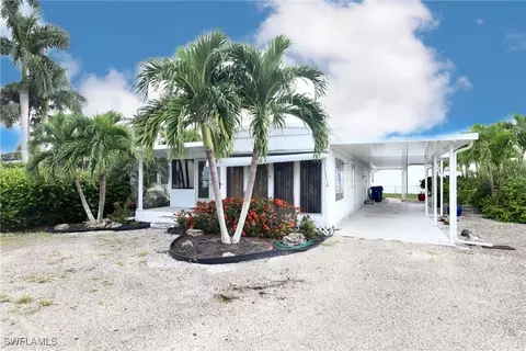 12190 Cactus Dr, Fort Myers, FL 33908