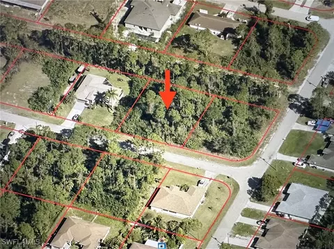 4606 29th St SW, Lehigh Acres, FL 33973