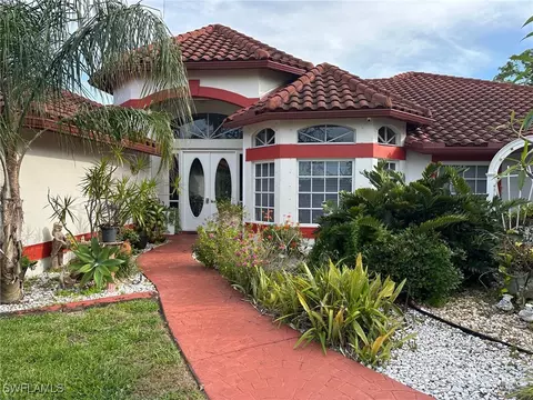 4232 Erindale Dr, North Fort Myers, FL 33903