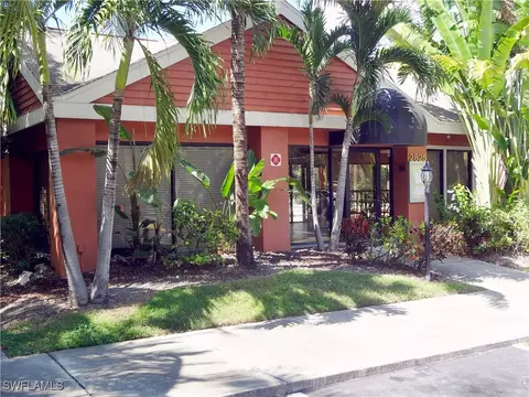 2885 Winkler Ave #610, Fort Myers, FL 33916