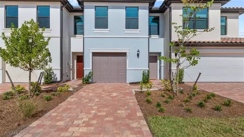 1551 Lake Jessup Cir, Cape Coral, FL 33909