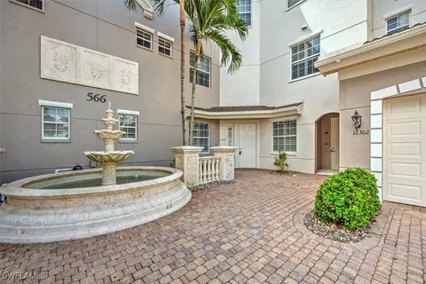 566 Avellino Isles Cir #102, Naples, FL 34119
