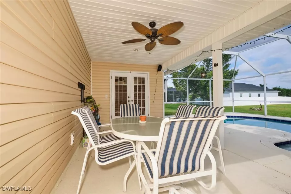 Exterior - 2315 SW 17th Ter, Cape Coral, FL 33991 photo 2 of 4