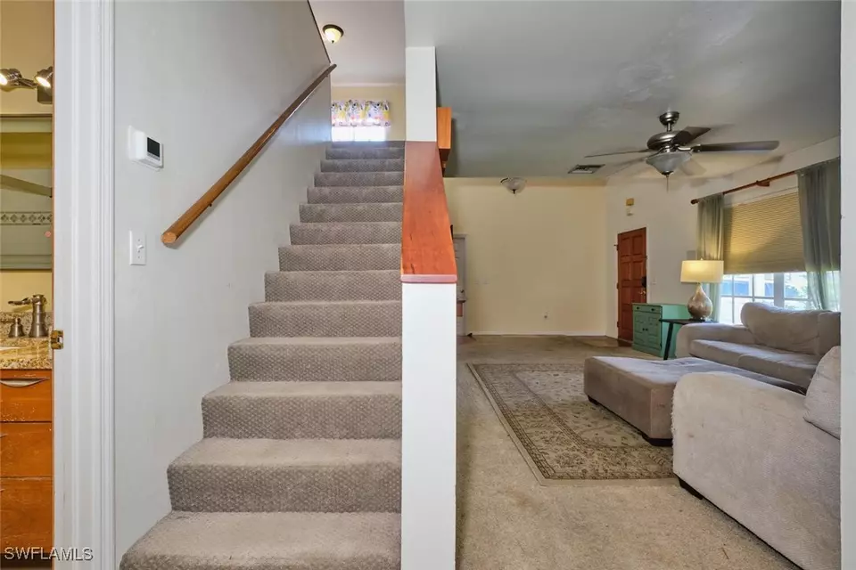 Entry Way - 2315 SW 17th Ter, Cape Coral, FL 33991 photo 2 of 4