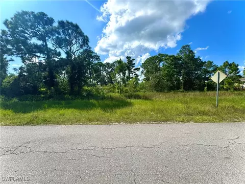 576 Eisenhower Blvd, Lehigh Acres, FL 33974