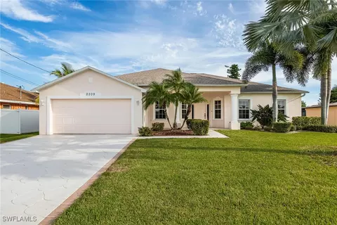 2209 SE 14th Ter, Cape Coral, FL 33990