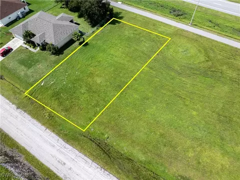 228 NW 31st Pl, Cape Coral, FL 33993
