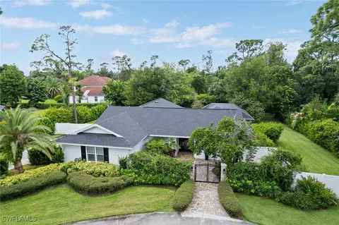 13863 Pine Villa Ln, Fort Myers, FL 33912