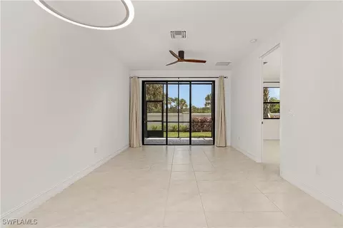 7498 Rockefeller Dr, Naples, FL 34119 photo 4
