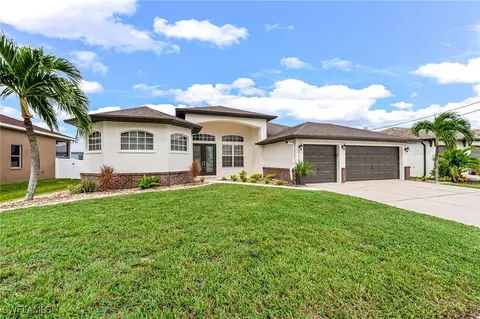 2110 NW 41st Ave, Cape Coral, FL 33993