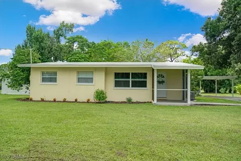 240 Herron Rd, North Fort Myers, FL 33903