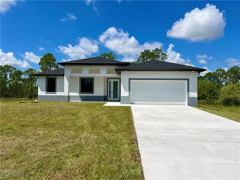 1013 Jackson Ave, Lehigh Acres, FL 33972