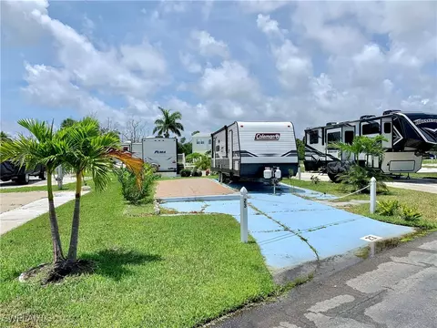 19681 Summerlin Apt 23 Rd, Fort Myers, FL 33908