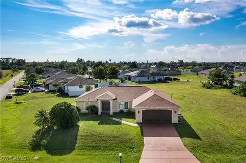 440 NE 7th Ave, Cape Coral, FL 33909